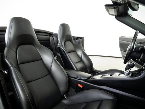 Used 2015 Porsche 911 Turbo S image 21