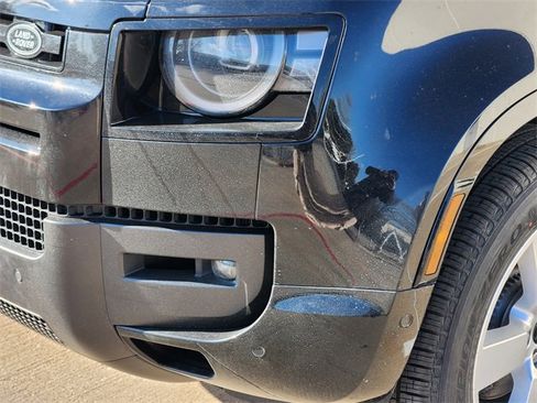 New 2026 Land Rover Defender 110 X-Dynamic SE image 5