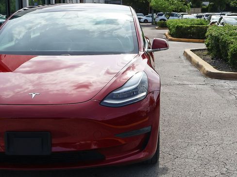 Used 2018 Tesla Model 3 Long Range AWD/4WD image 15
