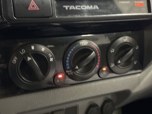 Used 2015 Toyota Tacoma 4x4 Double Cab w/ SR5 Package image 16