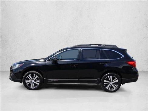 Used 2018 Subaru Outback 2.5i Limited AWD/4WD image 10
