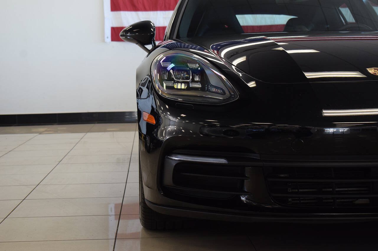 Used 2018 Porsche Panamera 4 AWD/4WD image 18