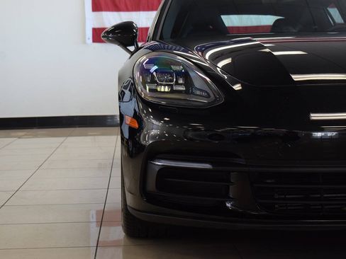 Used 2018 Porsche Panamera 4 AWD/4WD image 18