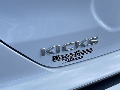 Used 2025 Nissan Kicks Play S FWD image 11