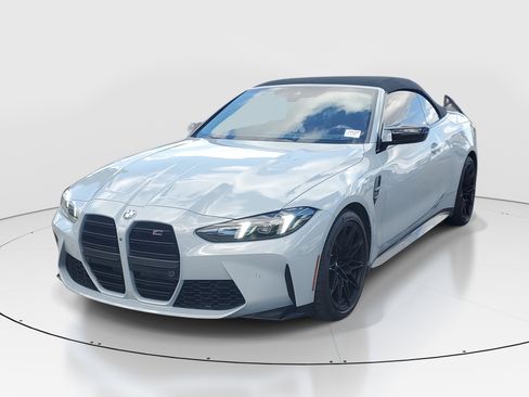 Used 2025 BMW M4 xDrive Competition w/ Executive Package image 3