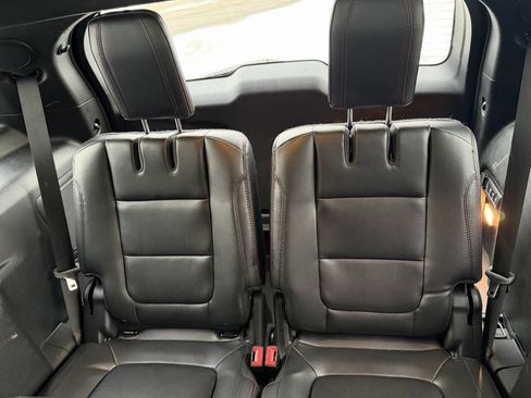 Used 2016 Ford Explorer Sport image 15