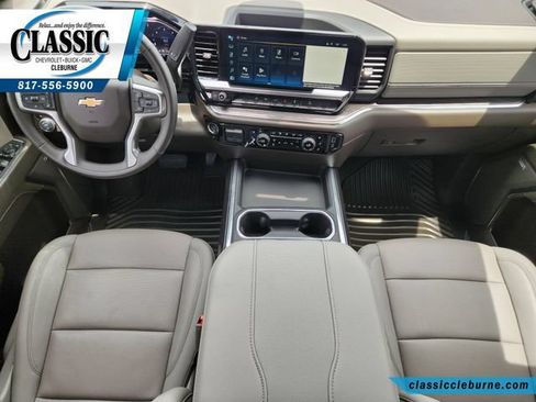 Used 2024 Chevrolet Silverado 2500 LTZ w/ LTZ Convenience Package AWD/4WD image 2