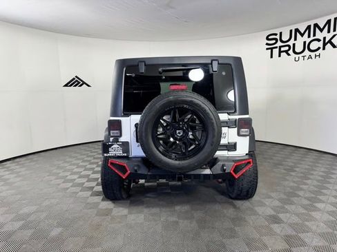 Used 2018 Jeep Wrangler Unlimited Sport AWD/4WD image 12