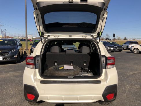 Used 2022 Subaru Crosstrek 2.0i Premium w/ Moonroof Package image 9