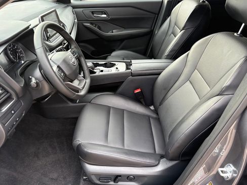 Certified 2026 Nissan Rogue SV w/ SV Premium Package image 26