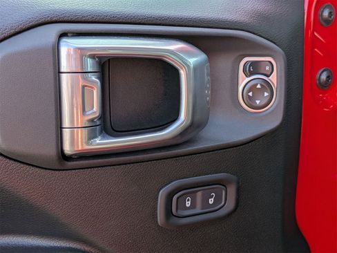 Used 2024 Jeep Gladiator Rubicon w/ Safety Group image 13