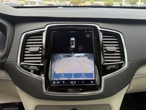 Certified 2023 Volvo XC90 B6 Ultimate w/ Protection Package Premier image 23