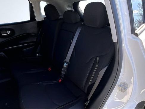 Used 2020 Jeep Compass Sport image 21