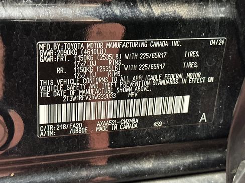 Used 2024 Toyota RAV4 XLE FWD image 38