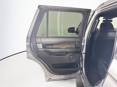 Used 2021 Ford Expedition Limited RWD image 27