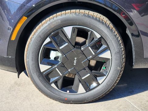 New 2026 Kia Sportage SX image 7