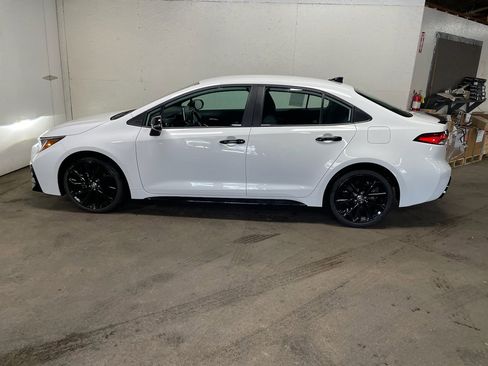 Used 2021 Toyota Corolla SE w/ Carpet Mat Package (TMS) image 6