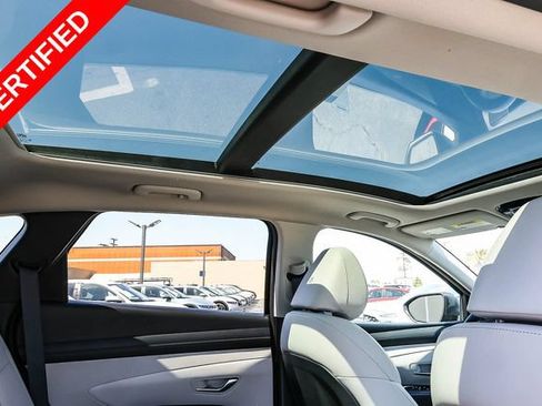 Certified 2025 Hyundai Tucson SEL AWD/4WD image 17