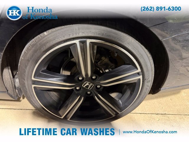 Used 2024 Honda Accord Sport image 3