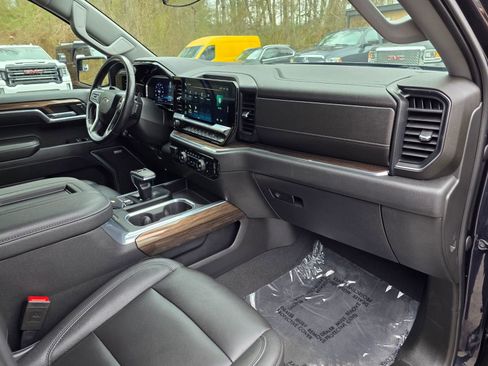 Used 2022 Chevrolet Silverado 1500 RST w/ Convenience Package II image 35