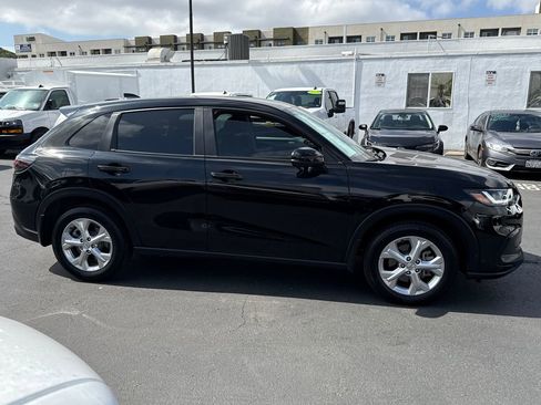 Used 2025 Honda HR-V LX image 14