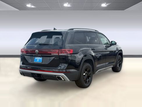 New 2026 Volkswagen Atlas Peak Edition AWD/4WD image 8