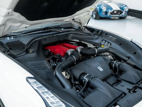 Used 2016 Ferrari California T image 81