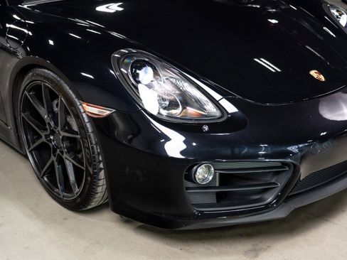 Used 2016 Porsche Cayman image 13