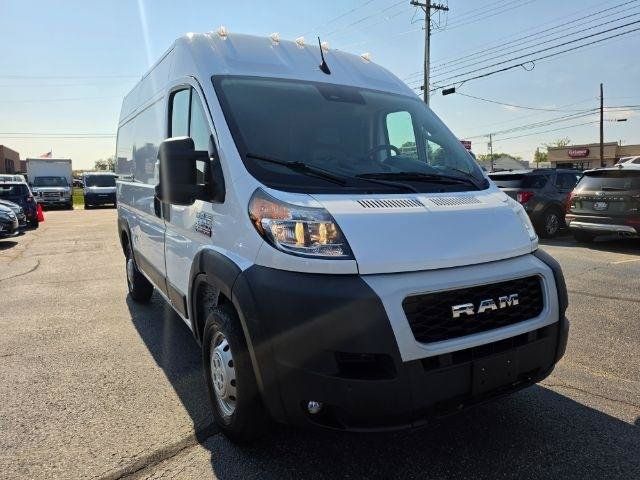 Used 2022 RAM ProMaster 2500 w/ Driver Convenience Group FWD image 4
