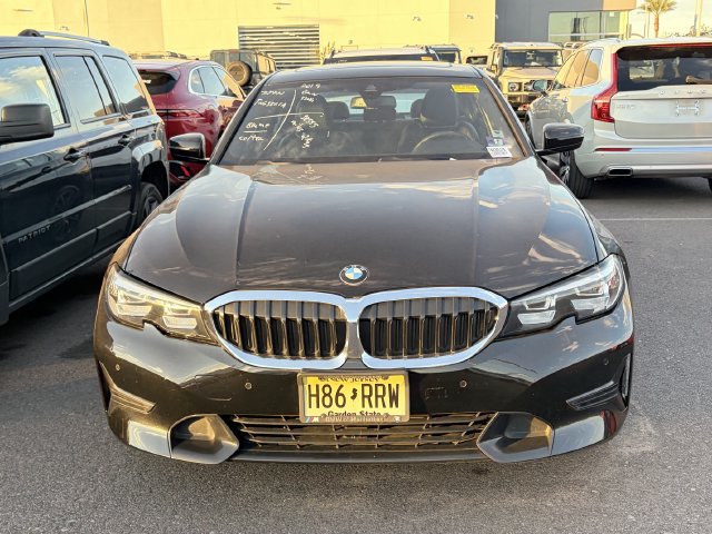 Used 2019 BMW 330i xDrive Sedan w/ Driving Assistance Package AWD/4WD image 2
