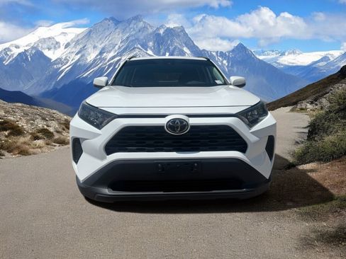 Used 2019 Toyota RAV4 LE w/ All Weather Liner Package AWD/4WD image 8