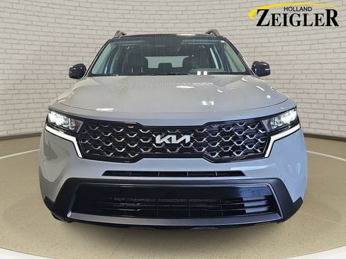 Used 2023 Kia Sorento S w/ Panoramic Sunroof Package AWD/4WD image 2