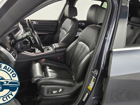 Used 2019 BMW X5 xDrive50i w/ Off-Road Package image 31