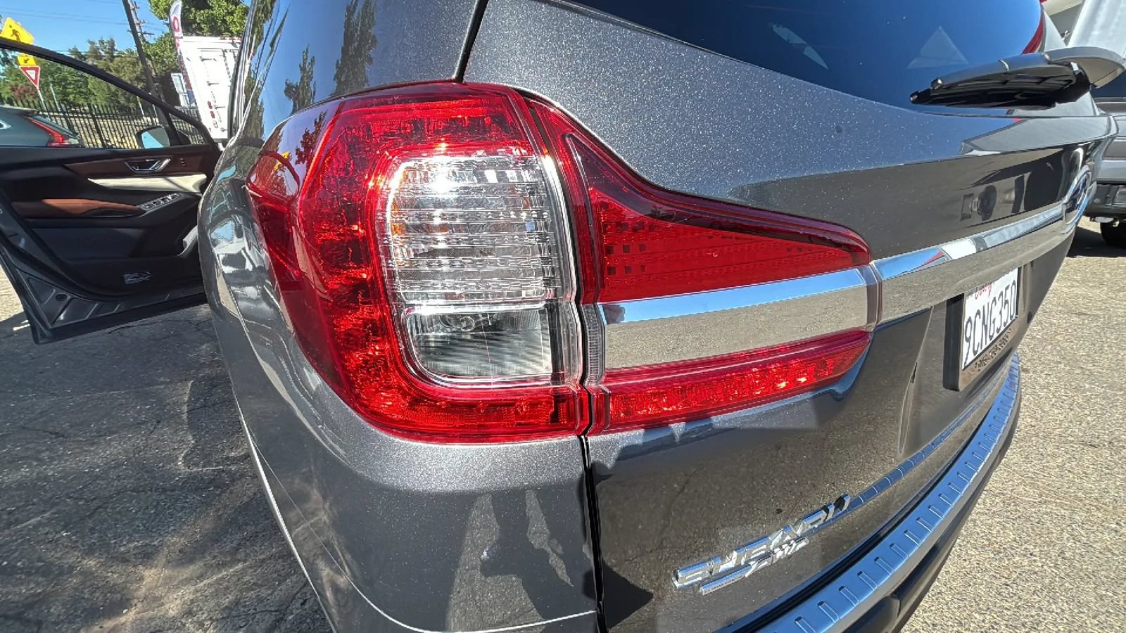 Used 2019 Subaru Ascent Touring w/ Popular Package #3 AWD/4WD image 54