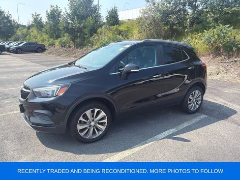 Used 2019 Buick Encore Preferred AWD/4WD image 2