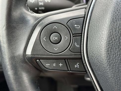 Used 2018 Toyota Camry SE FWD image 24