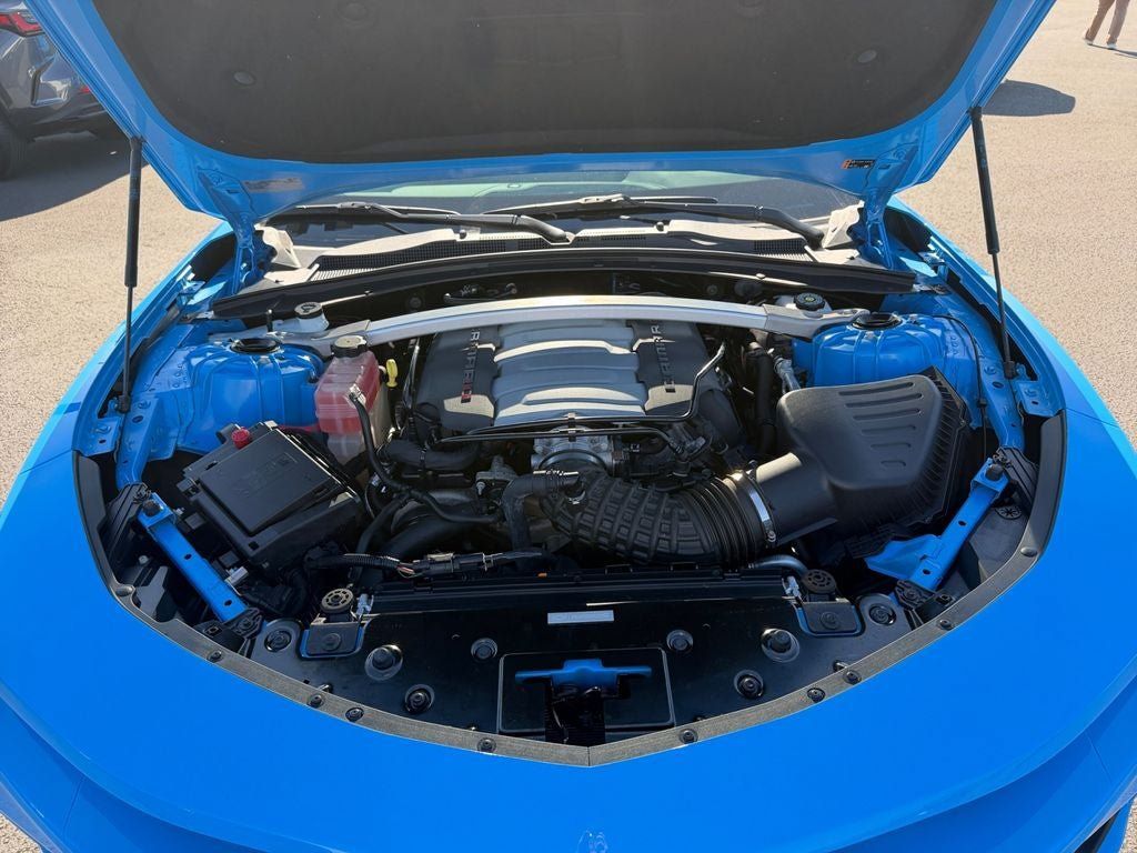 Used 2023 Chevrolet Camaro SS w/ Design Package 3 RWD image 29