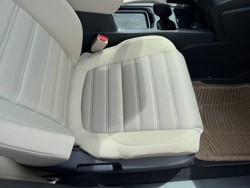 Used 2018 Honda CR-V EX image 17