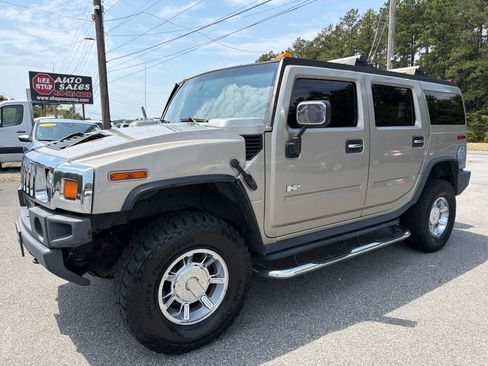 Used 2005 HUMMER H2 w/ Preferred Equipment Group AWD/4WD image 1