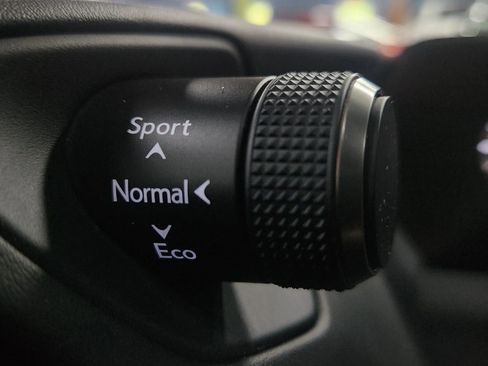 Used 2019 Lexus UX 200 F Sport image 45