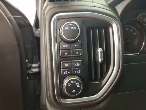 Used 2021 Chevrolet Silverado 1500 LT Trail Boss w/ LPO, Dark Essentials Package AWD/4WD image 23