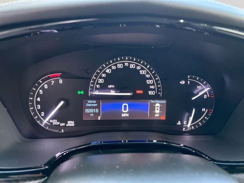 Used 2017 Cadillac XT5 FWD image 15