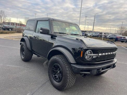 Used 2022 Ford Bronco Wildtrak image 2