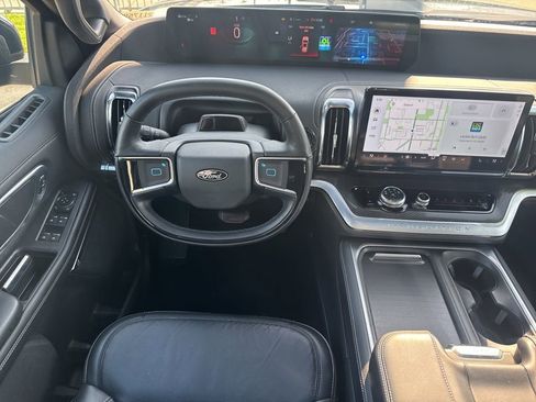 Used 2025 Ford Expedition Platinum w/ Stealth Performance Package image 18