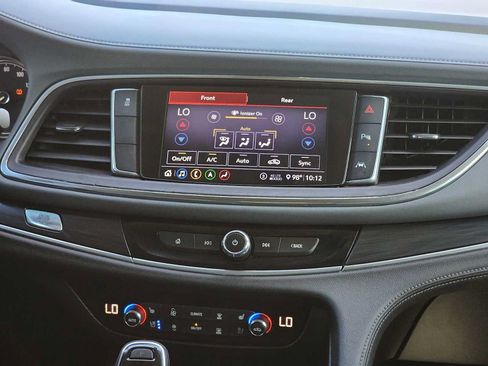 Used 2020 Buick Enclave Premium w/ Sun and Sites Package FWD image 20