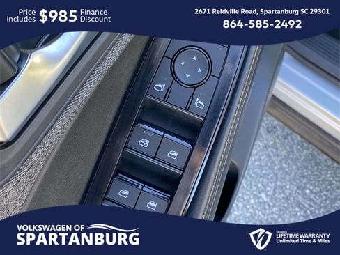 Used 2023 Nissan Rogue SV image 16