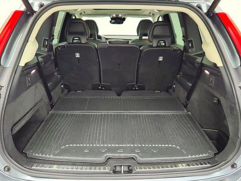 Used 2020 Volvo XC90 T5 Momentum image 22
