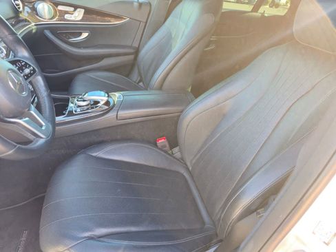 Used 2019 Mercedes-Benz E 300 4MATIC image 11