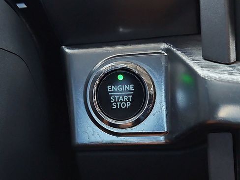 Used 2022 Ford F150 Lariat AWD/4WD image 26