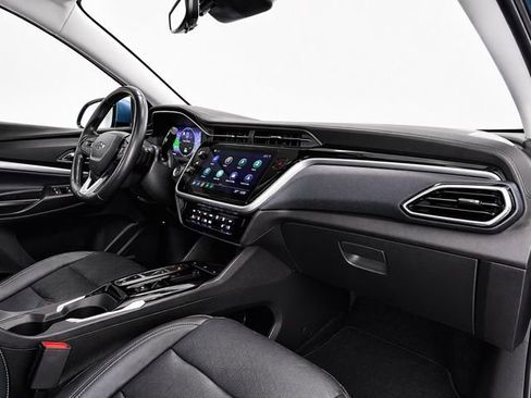 Used 2023 Chevrolet Bolt EUV Premier w/ Sun & Sound Package FWD image 15